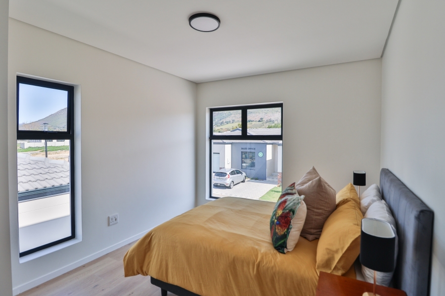 3 Bedroom Property for Sale in Honeydew Country Estate Western Cape